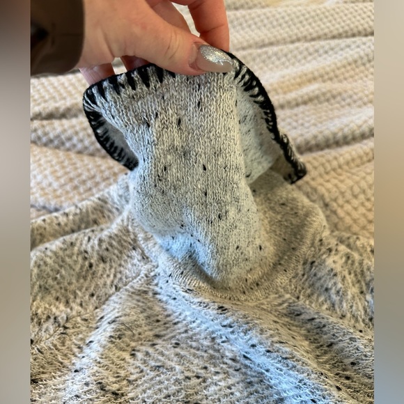 Cable & Gauge Sweater - Picture 2 of 3